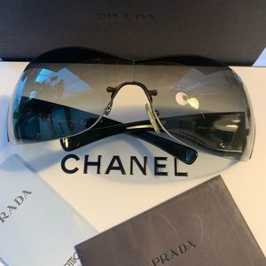 Prada Sunglasses Black Frame